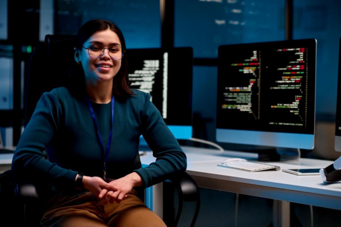 Profesionales trabajando en auditoría SEO